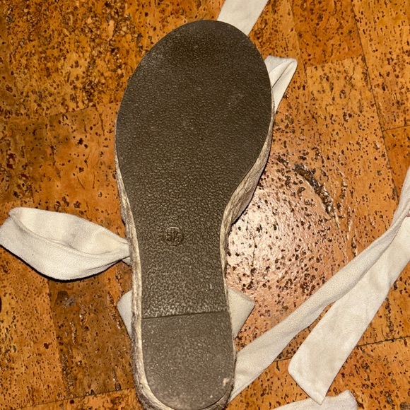 White Wedges Wrap Around Ankle Wedges - Picture 4 of 4